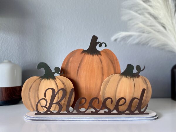 Pumpkin Shelf Sitter